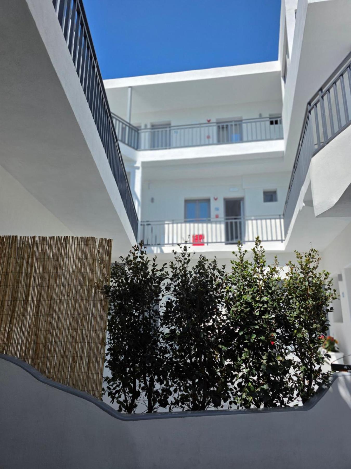Tataki Family Hotel Fira  Eksteriør bilde
